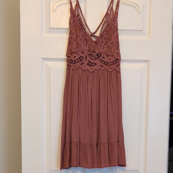 Blue Rain Dresses & Skirts - Blue Rain Mauve Lace Dress
